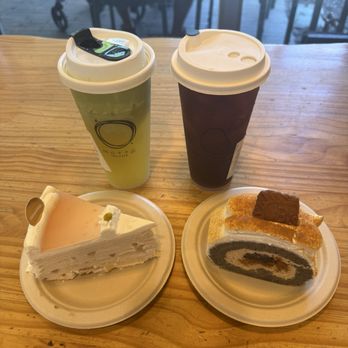 Motto Tea Cafe - oolong peach crepe cake, matcha coco jasmine tea, americano, and black sesame chiffon roll - Desserts Near Me - Pasadena, California