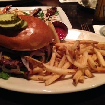 Weber Grill Restaurant - Wisconsin Burger - Barbeque Near Me - Chicago, Illinois