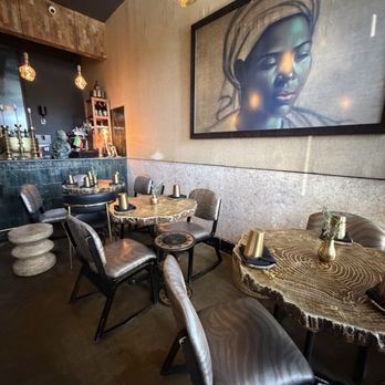 Aunt Yvette’s Kitchen - Inside - Ethiopian Near Me - Los Angeles, California Aunt Yvette’s Kitchen - Inside - Ethiopian Near Me - Los Angeles, California
