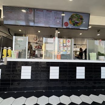 Brea's Best Burgers - Order counter - Burgers Near Me - Brea, California Brea's Best Burgers - Order counter - Burgers Near Me - Brea, California
