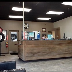 Midtown Tire - Inside Lobby