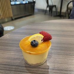 Passenger Cafe - Mango cheesecake