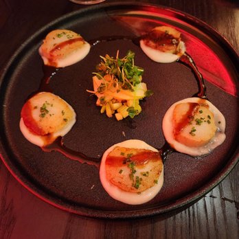 Hell's Kitchen - Scallops appetizer - Cocktail Bars Near Me - Funner, California