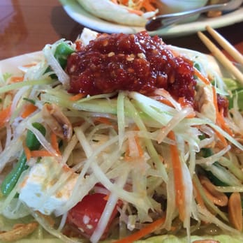 Thai Cafe - The BEST Green Papaya Salad in the OC! Contains:grn bean,tomato, carrots,grn onion,peppers, peanuts,tofu & grn papaya in lemon! - Thai Near Me - Irvine, California
