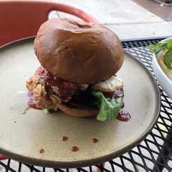 Abang Yoli - Fried chicken burger.