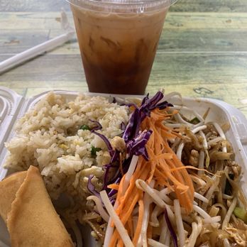 365 Thai Kitchen - Thai iced tea and lunch special Chicken Pad Thai - Thai Near Me - Los Angeles, California 365 Thai Kitchen - Thai iced tea and lunch special Chicken Pad Thai - Thai Near Me - Los Angeles, California