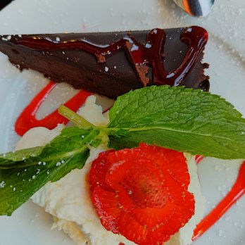 Mizza - Italian Near Me - Santa Barbara, California Mizza - Italian Near Me - Santa Barbara, California