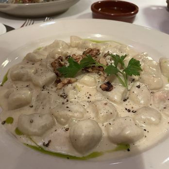 Amarone NY - Gnocchi scarlatto - Italian Near Me - New York, New York