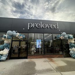 Front entrance on opening week! Front entrance on opening week!