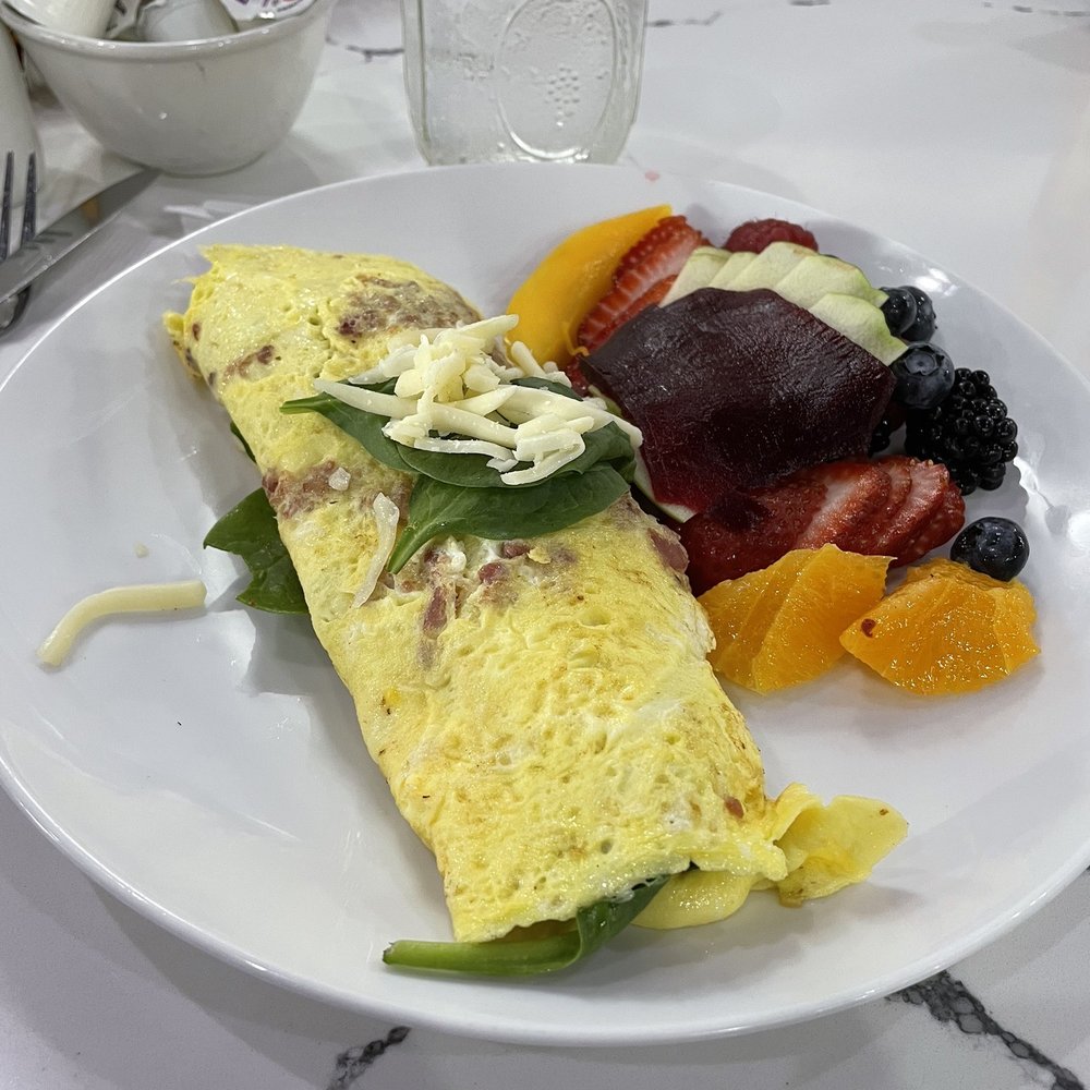 Trumbull Cafe & Grill - Spinach and Gruyère Omelette - Cafes Near Me - Trumbull, Connecticut Trumbull Cafe & Grill - Spinach and Gruyère Omelette - Cafes Near Me - Trumbull, Connecticut