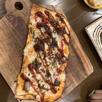 Delaney's Tavern - BBQ Brisket Flatbread - New American Near Me - Orlando, Florida