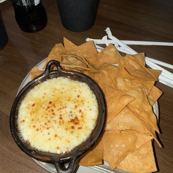 Antojitos Mexicanos Tenorio - Queso fundido - Mexican Near Me - Miami, Florida