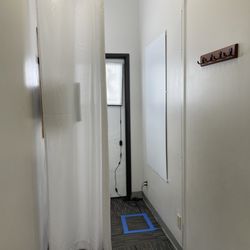 Roseville License Center - Picture spot for passports