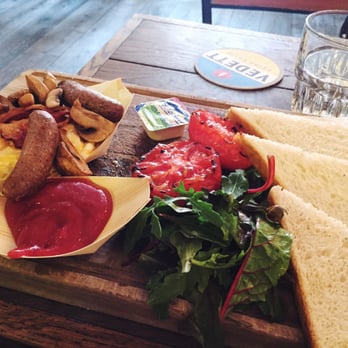 De Ebeling - English Breakfast. - Bars Near Me - Amsterdam, New Hampshire