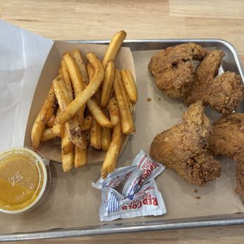 Roots Chicken Shak - 3 piece chicken - Southern Near Me - Addison, Texas