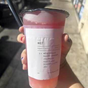 Boba Zzing - Hibiscus lemonade - Bubble Tea Near Me - Los Angeles, California Boba Zzing - Hibiscus lemonade - Bubble Tea Near Me - Los Angeles, California