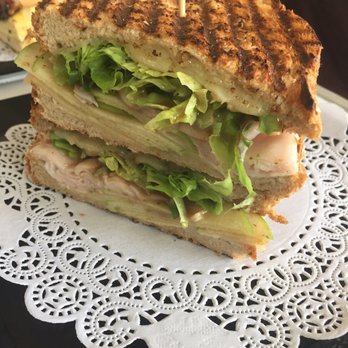 Blunch - Breakfast & Brunch Near Me - Boston, Massachusetts