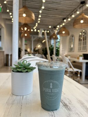 Pura Vida Miami by null