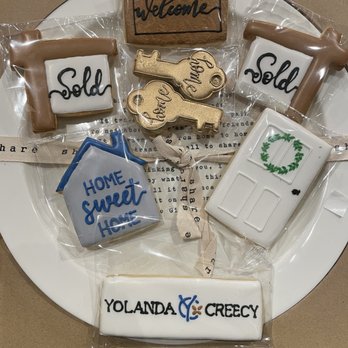 Pum's Sweets - Custom cookies - Desserts Near Me Pum's Sweets - Custom cookies - Desserts Near Me