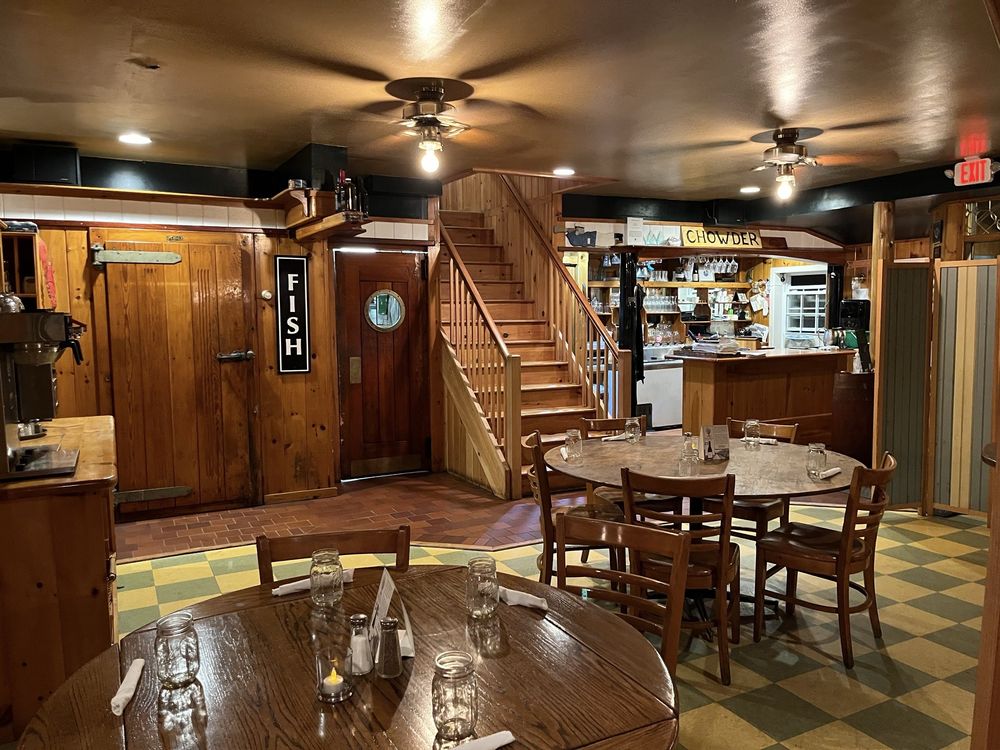 Carriage House Restaurant
