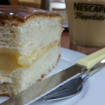 Pallares - La cuña  tiene una buenísima proporción crema/bizcocho - Bakeries Near Me - Seville, SE