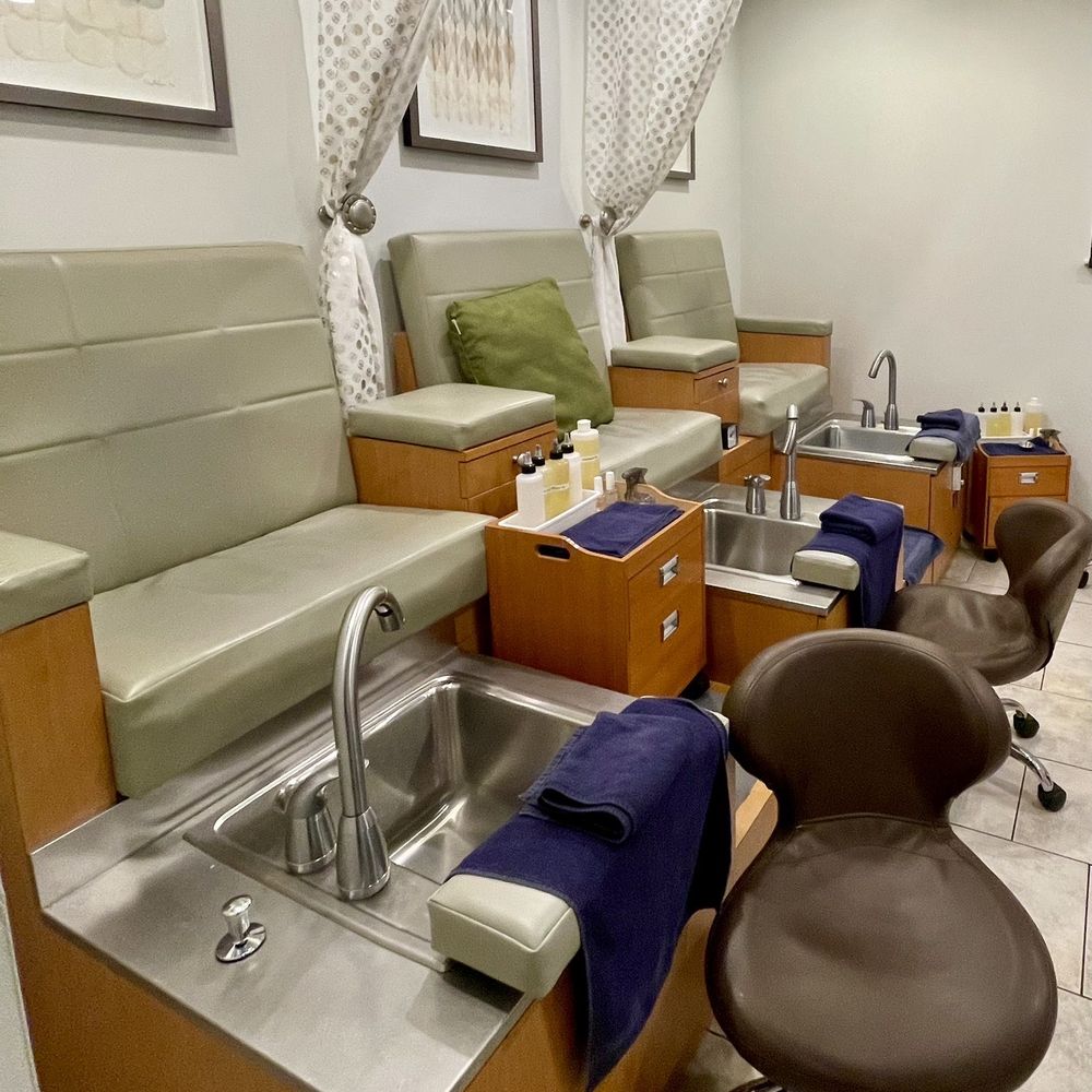 Balance Spa - Pedi room - Day Spas Near Me - Tewksbury, Massachusetts