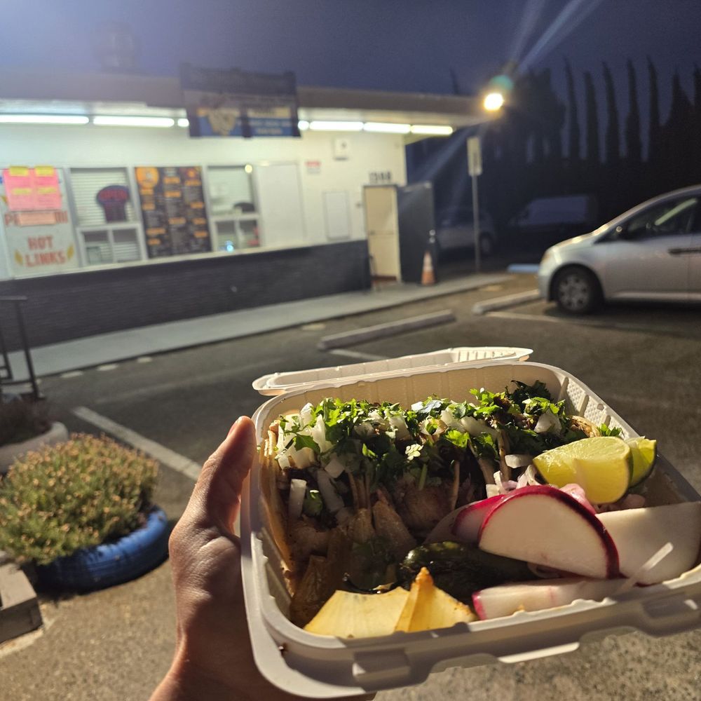 Mr Burrito - Tacos de carnita - Mexican Near Me - West Sacramento, California Mr Burrito - Tacos de carnita - Mexican Near Me - West Sacramento, California