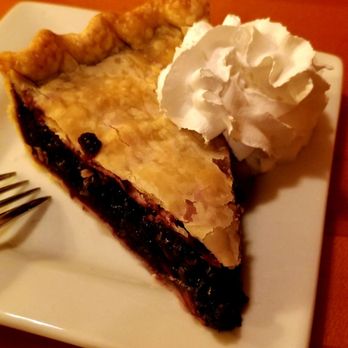 Finback Alehouse - Blueberry pie - Gastropubs Near Me - Bar Harbor, Maine Finback Alehouse - Blueberry pie - Gastropubs Near Me - Bar Harbor, Maine