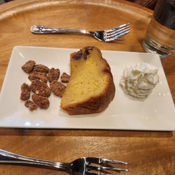 Ethel Janes Bendt Whiskey Kitchen - Whiskey cake - Gastropubs Near Me - Lewisville, Texas