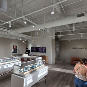 Brilliant Earth - Jewelry Near Me - Houston, Texas
