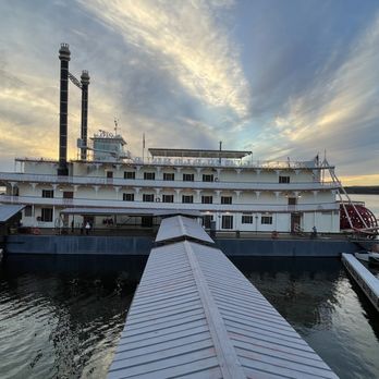 Silver Dollar City's Showboat - Performing Arts Near Me - Branson, Missouri Silver Dollar City's Showboat - Performing Arts Near Me - Branson, Missouri