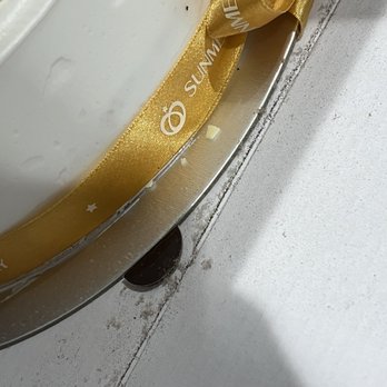 Sunmerry Bakery - Disappointing! Open the cake box today and the side of the box was full of dust! - Bakeries Near Me - Irvine, California Sunmerry Bakery - Disappointing! Open the cake box today and the side of the box was full of dust! - Bakeries Near Me - Irvine, California