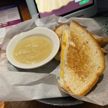 Glory Days Grill - Grilled cheese and apple sauce - Sports Bars Near Me - Glen Burnie, Maryland Glory Days Grill - Grilled cheese and apple sauce - Sports Bars Near Me - Glen Burnie, Maryland