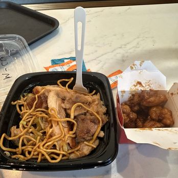 Panda Express - Teriyaki chicken bowl with lo mein and orange chicken on the side - Fast Food Near Me - El Dorado Hills, California Panda Express - Teriyaki chicken bowl with lo mein and orange chicken on the side - Fast Food Near Me - El Dorado Hills, California