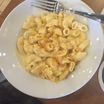 J. Henry's Draught House & Kitchen - Mac n cheese (kids) - New American Near Me - Houston, Texas J. Henry's Draught House & Kitchen - Mac n cheese (kids) - New American Near Me - Houston, Texas