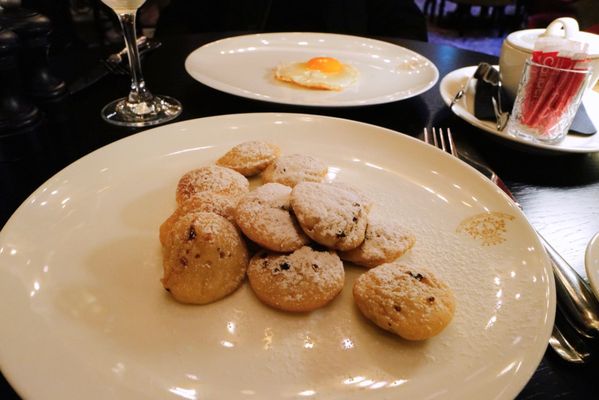 Hotel Des Indes by null