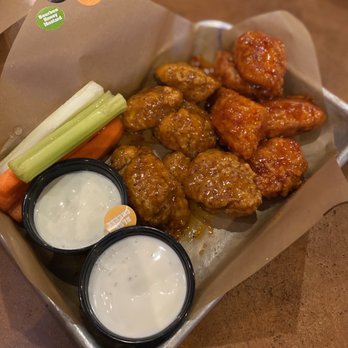Buffalo Wild Wings - Small Boneless Wings (asian zing + bourbon honey mustard): 5/5 - Chicken Wings Near Me - Folsom, California