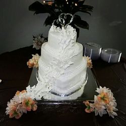 Danyell's Cakes and Creations