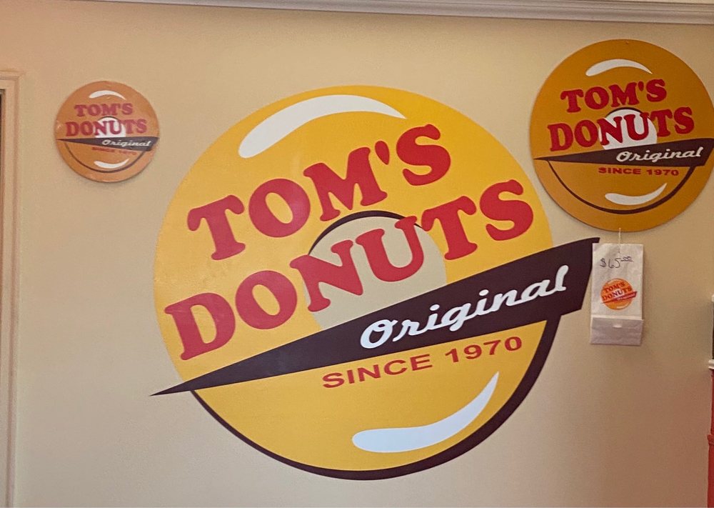 TOM’S DONUTS 12 Photos & 19 Reviews 807 N Wayne St, Angola, Indiana