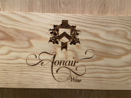 Aonair Wine by null