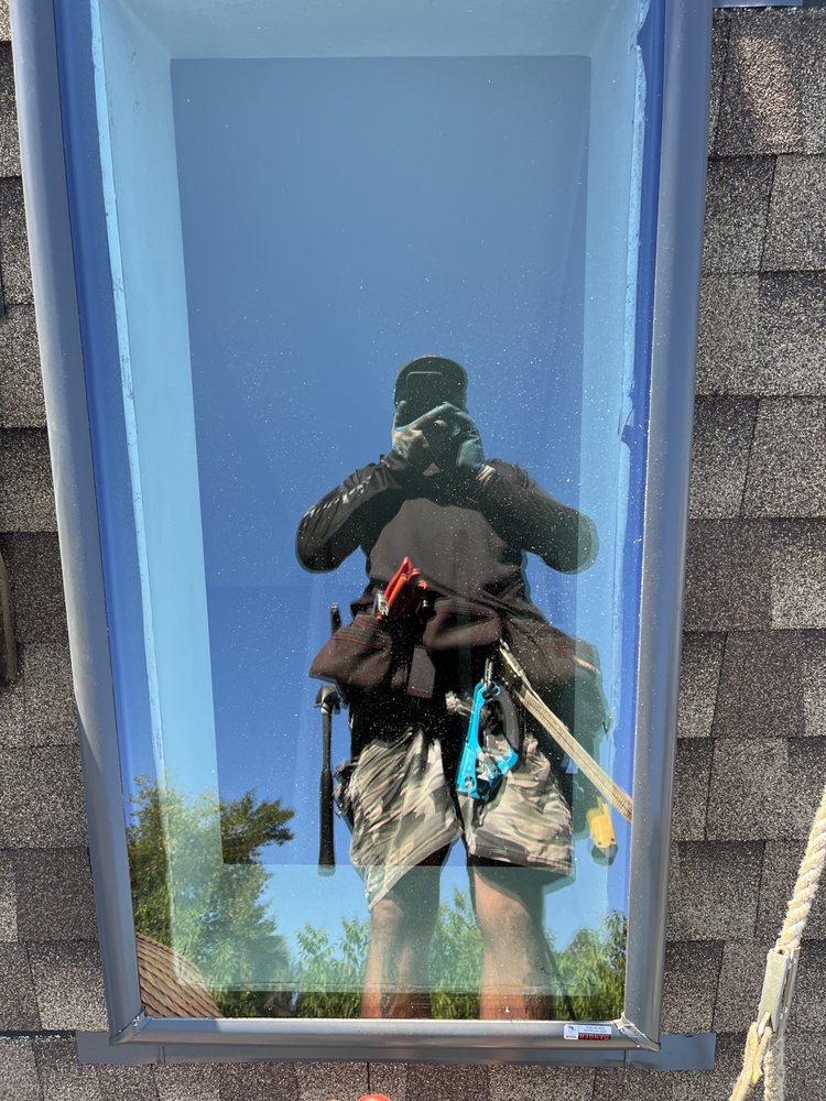 Slide of Epperlys Roofing and Removal