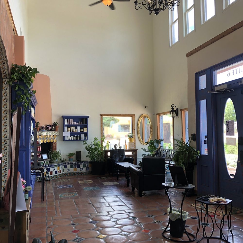 Salon De Mesilla - Charming charming charming entry. - Hair Salons Near Me - Mesilla, New Mexico