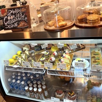 La Luna Tea and Dessert Bar - Desserts Near Me - Las Vegas, Nevada