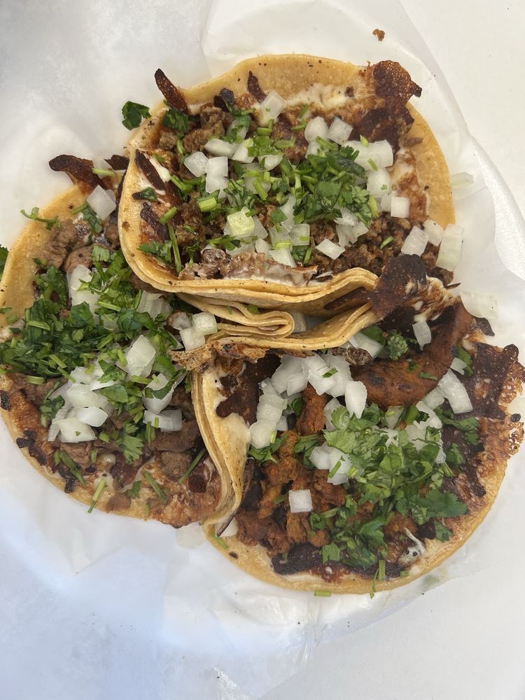 Food from La Mexicana