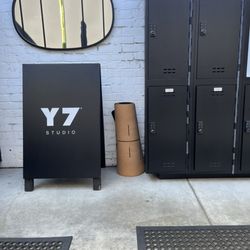Y7 Studio Silver Lake - Lockers