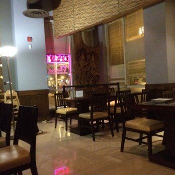 Pasara Thai - Corner table - Thai Near Me - Alexandria, Virginia