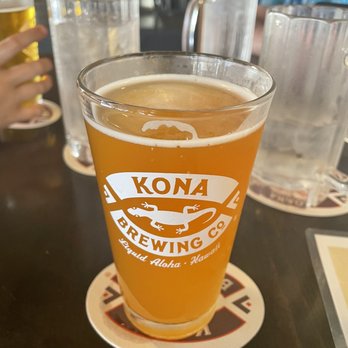 Kona Brewing - Hefeweizen - Pubs Near Me - Honolulu, Hawaii