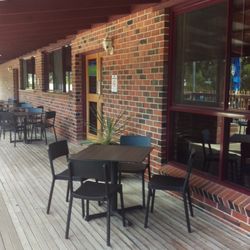 Halls Gap Hotel - Verandah