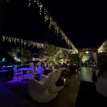 Myrtle & Rose Rooftop Bar - Cocktail Bars Near Me - Savannah, Georgia Myrtle & Rose Rooftop Bar - Cocktail Bars Near Me - Savannah, Georgia