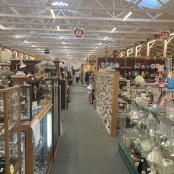 Antique Mall at Cashmere - Antiques Near Me - Cashmere, Washington Antique Mall at Cashmere - Antiques Near Me - Cashmere, Washington
